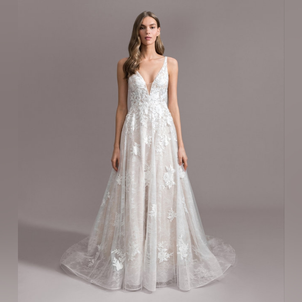 JLM Couture Landen Style 7958